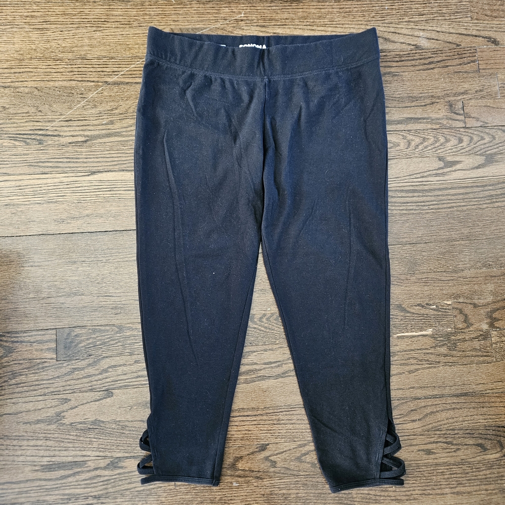 Sonoma Black Leggings with Side Cutout Detail